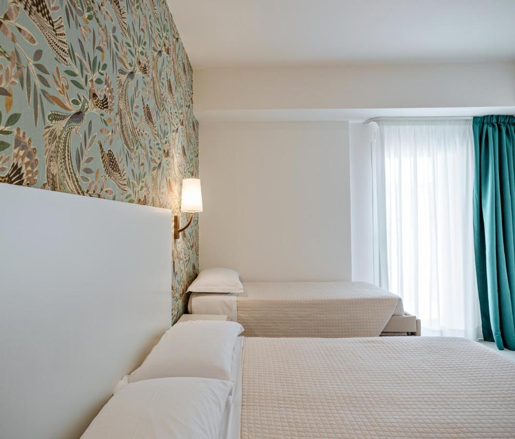 Solemare Hotel E Residence มิซาโน อาดรีอาติโก ภายนอก รูปภาพ