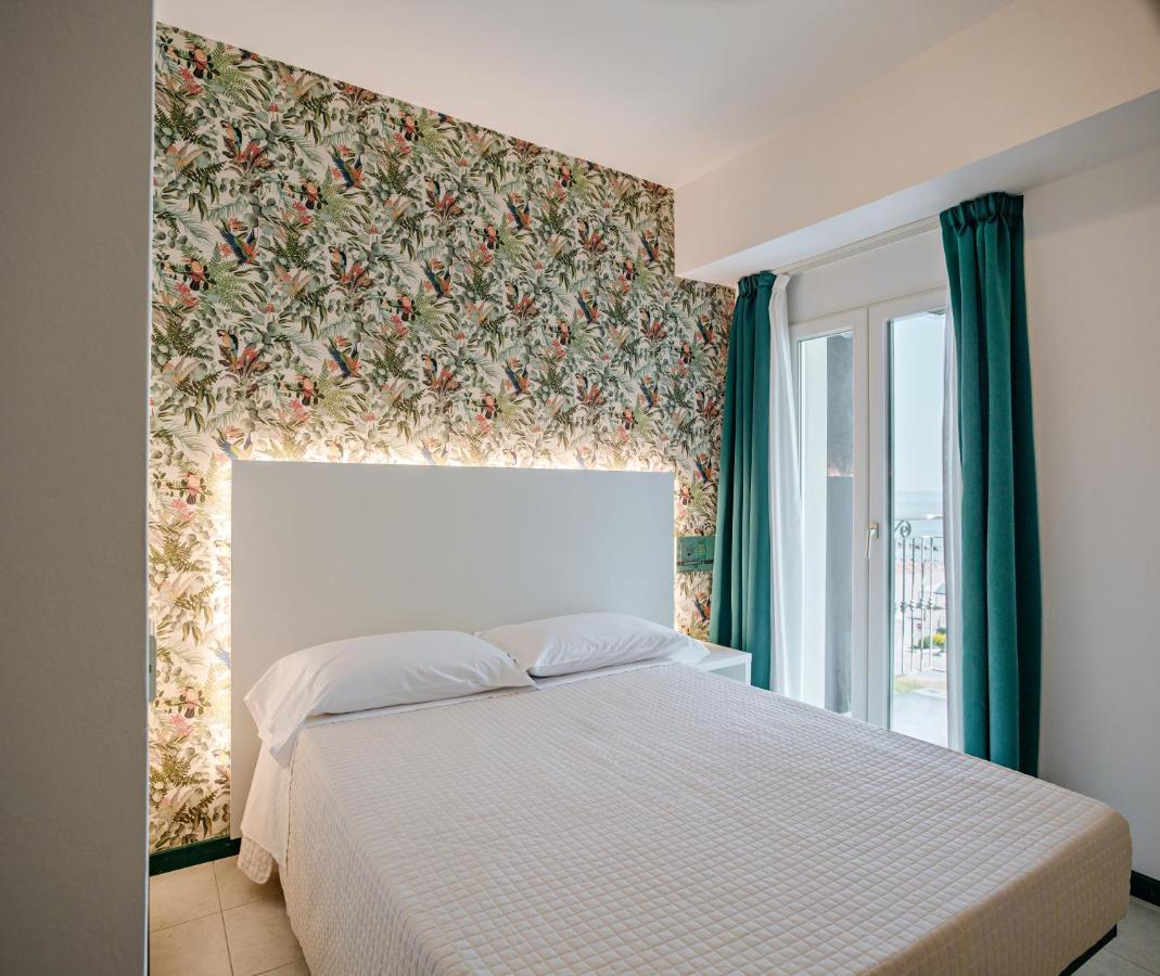 Solemare Hotel E Residence มิซาโน อาดรีอาติโก ภายนอก รูปภาพ
