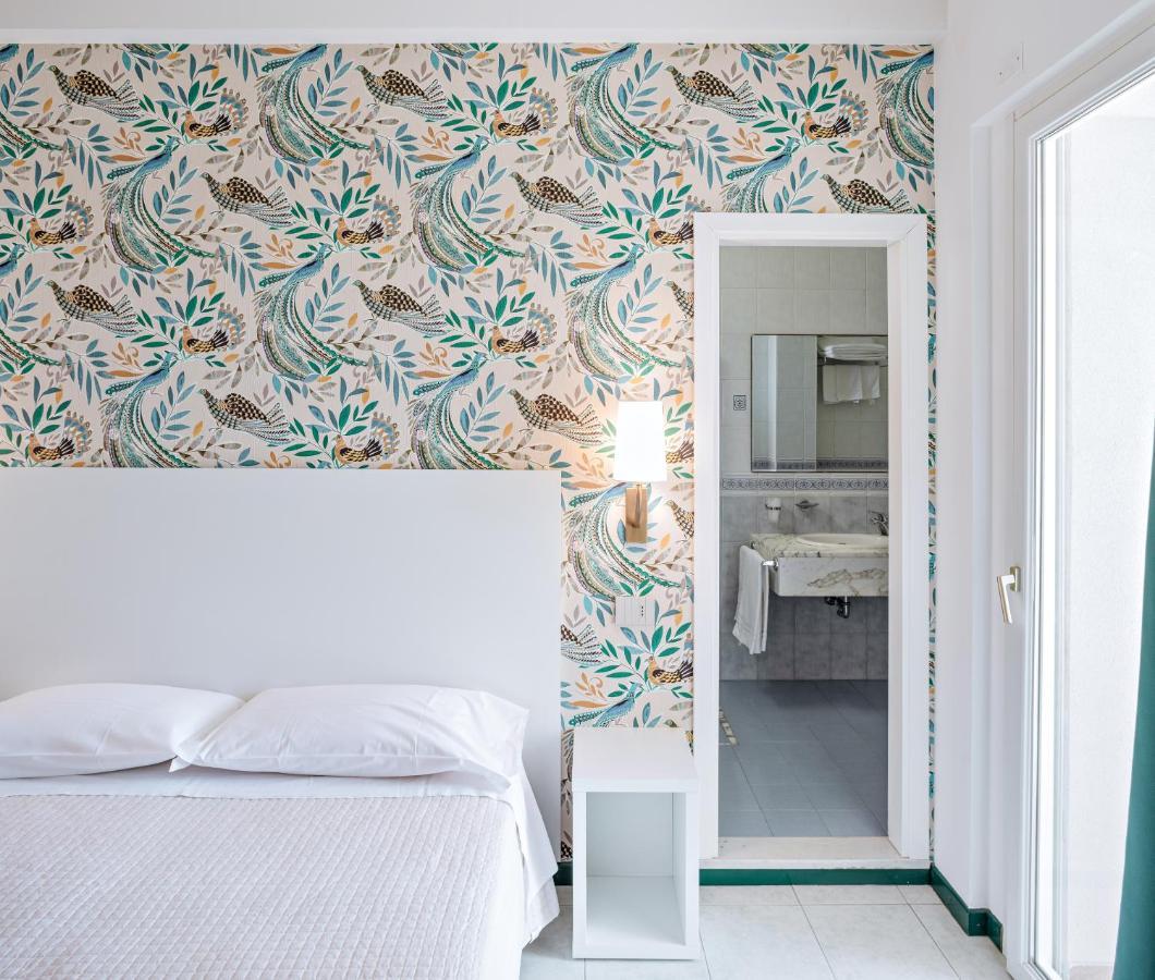 Solemare Hotel E Residence มิซาโน อาดรีอาติโก ภายนอก รูปภาพ
