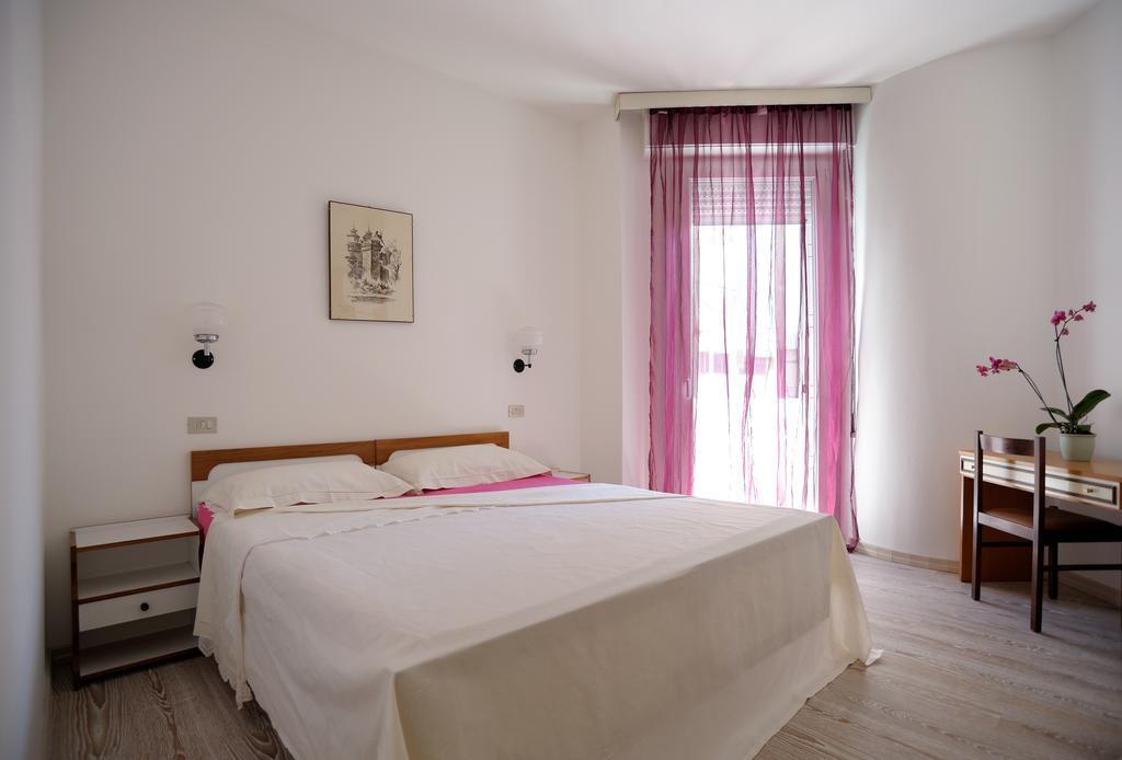 Solemare Hotel E Residence มิซาโน อาดรีอาติโก ห้อง รูปภาพ