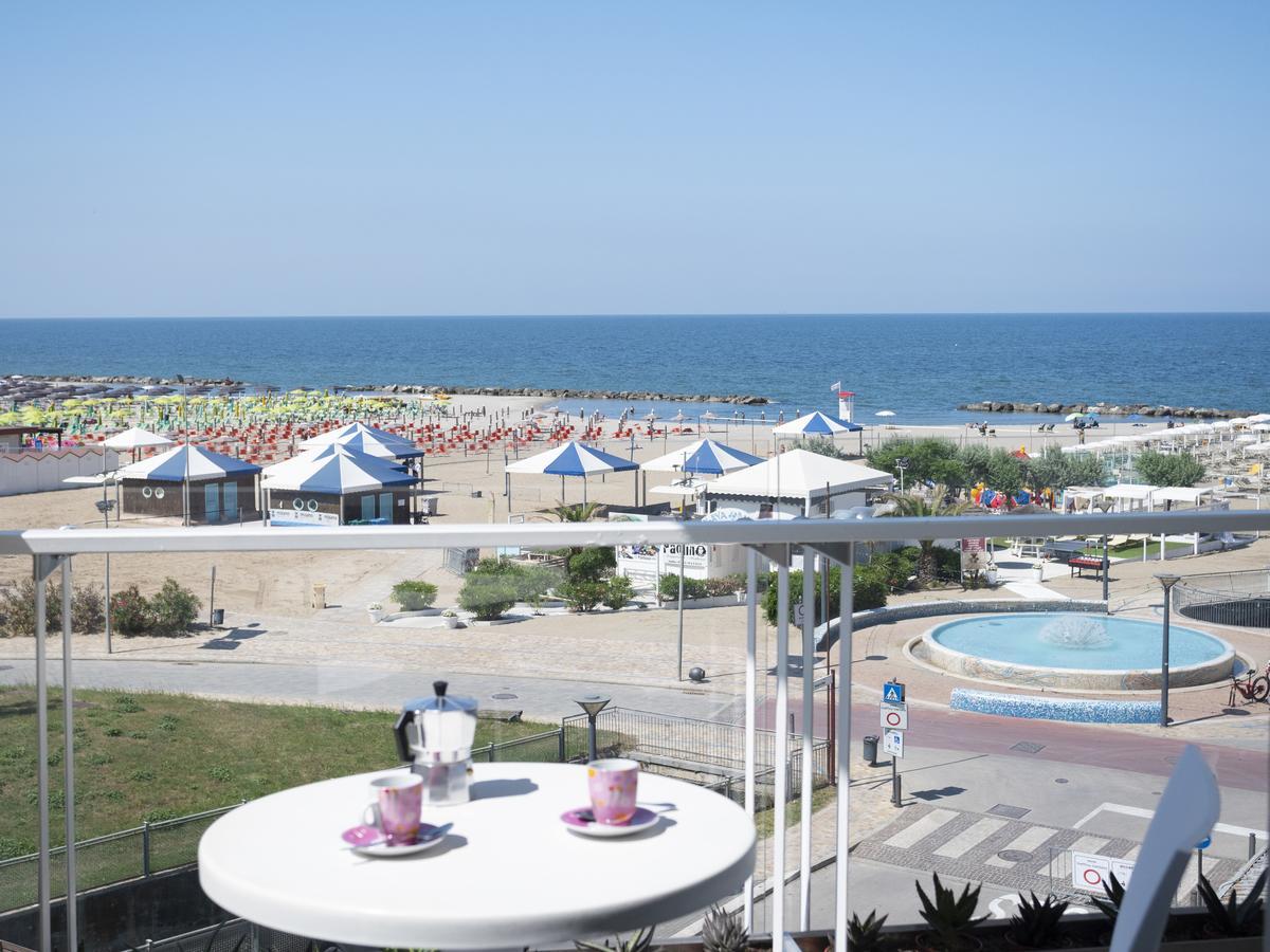Solemare Hotel E Residence มิซาโน อาดรีอาติโก ภายนอก รูปภาพ