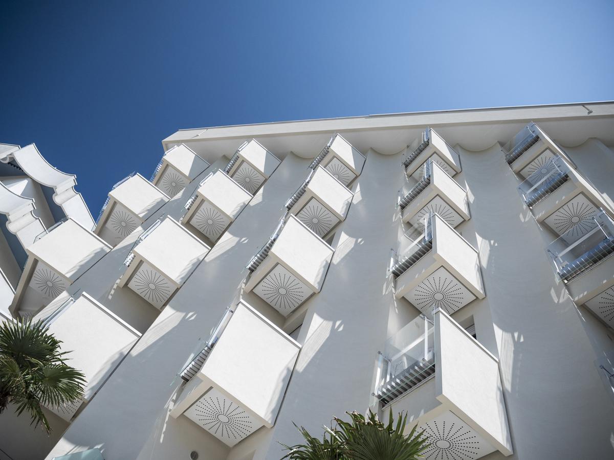 Solemare Hotel E Residence มิซาโน อาดรีอาติโก ภายนอก รูปภาพ