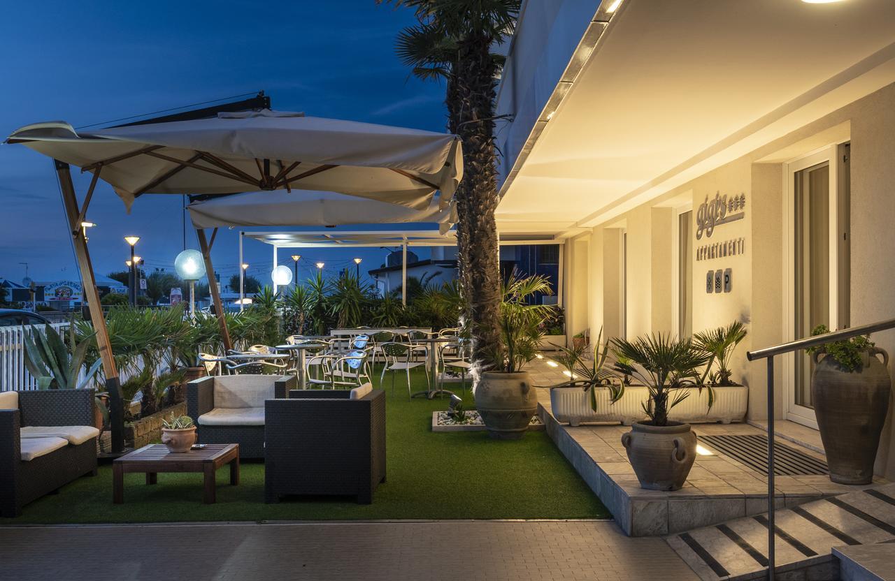 Solemare Hotel E Residence มิซาโน อาดรีอาติโก ภายนอก รูปภาพ